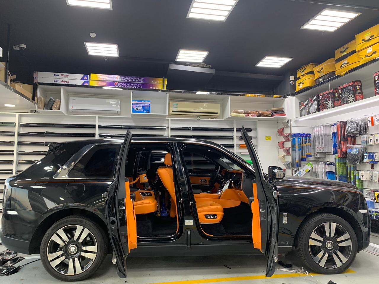 Window film installation in Abu Dhabi, UAE | Premium Tinting Services in Abu Dhabi, UAE