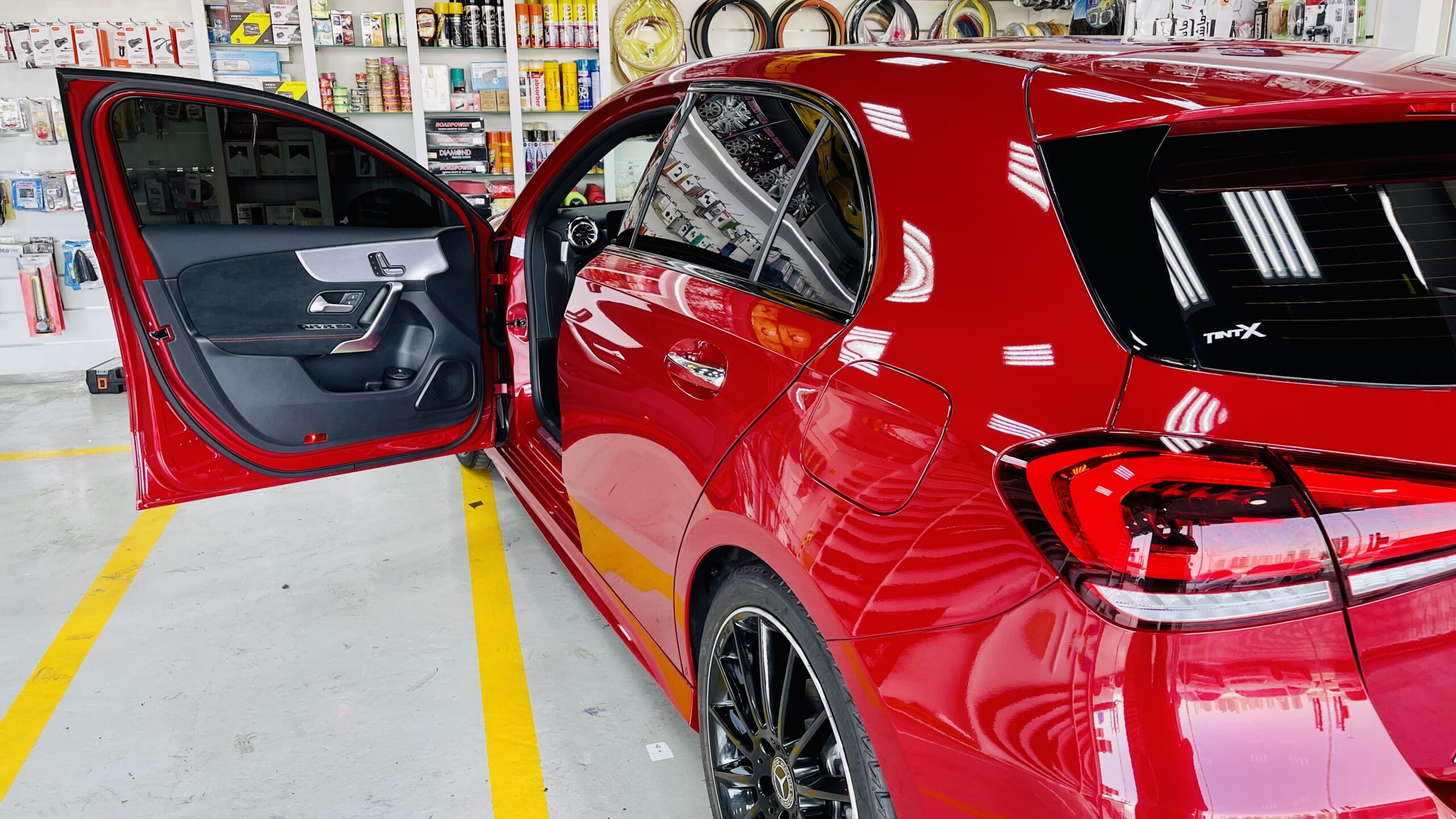 Car Window Tinting in Abu Dhabi, UAE | Car Tinting in Abu Dhabi, UAE