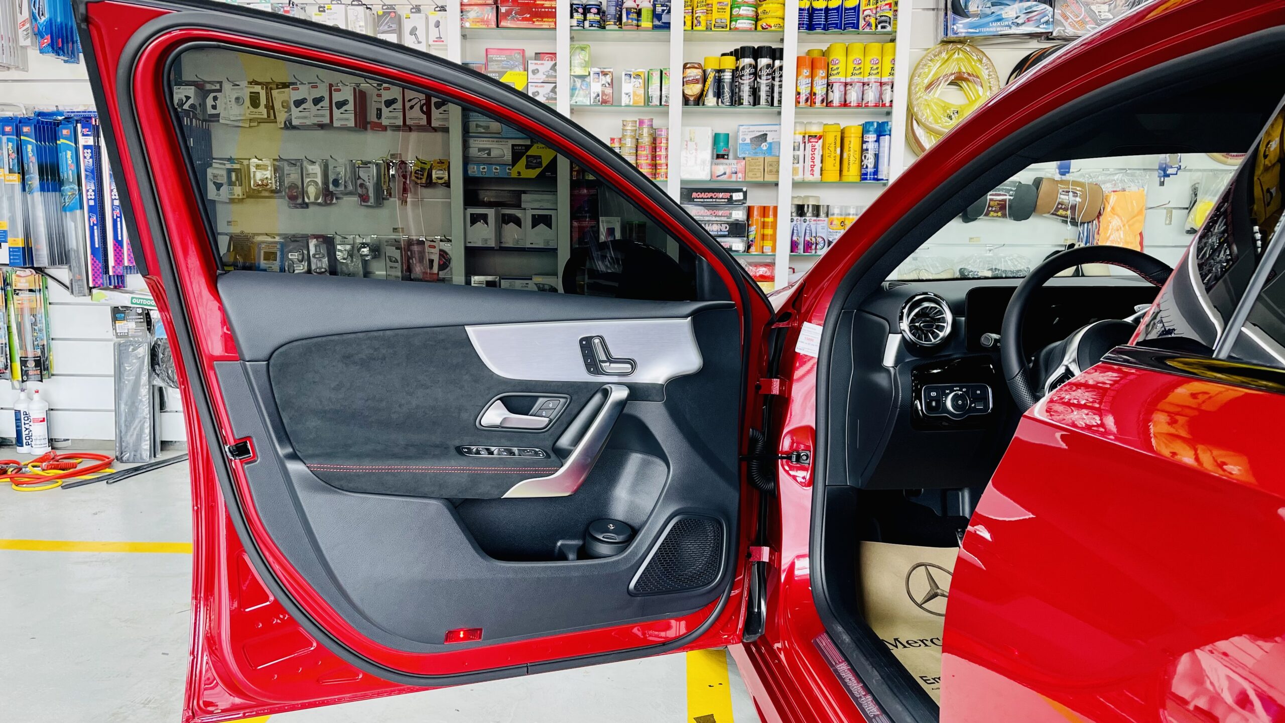 Car Window Tinting in Abu Dhabi, UAE | Car Tinting in Abu Dhabi, UAE